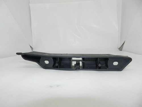 Guia Para-choque Dianteiro Lado Direito Ford Focus 09/13