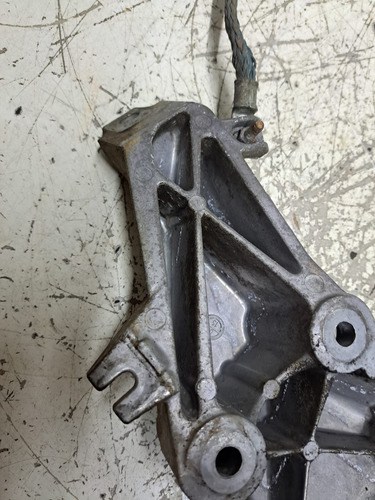 Suporte Coxim Motor Esquerdo Bmw 320i 2.0 16v 2010 2011