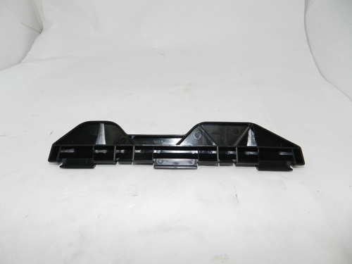 Guia Para-choque Traseiro Lado Esquerdo Toyota Corolla 03/08