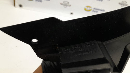 Tampa Para-barro Traseira Direita C180k C200k W203 00/06