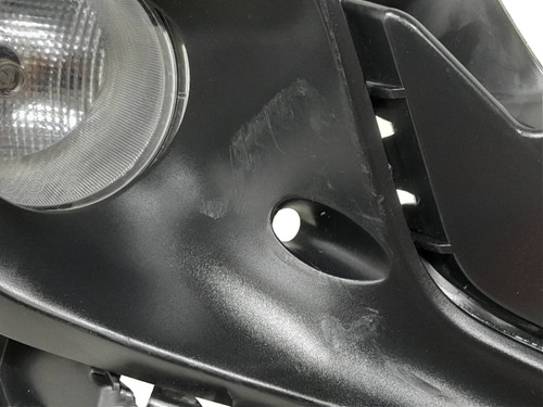 Farol Neblina Direito Com Moldura Gm Onix  2025