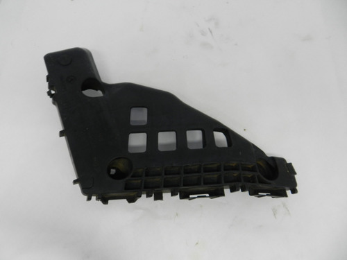 Guia Lado Direito Para-choque Dianteiro Toyota Corolla 15/19
