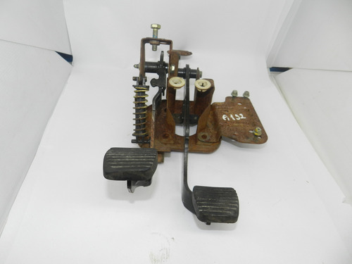 Pedaleira Suporte Embreagem Freio Peugeot Cc 206