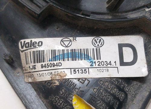 Lanterna Tampa Traseira Direita Vw Golf 2008/ 2012 1je94509d