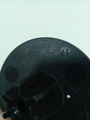 Porca Carpete Peugeot 206 Sw 2008 9654849280 (m)