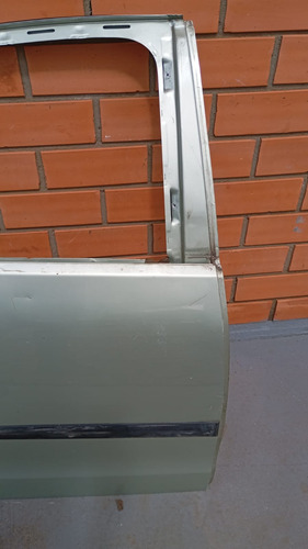 Porta T Direita Volkswagen Polo Sedan 03 /12 6q5833312 25695