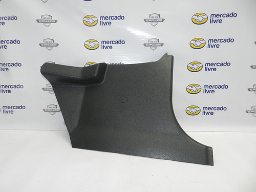 Acabamento Inf Coluna Dianteira Direita C180k 00/06 Detalhe