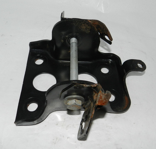 Suporte Lado Direito Eixo Traseiro Fiat Punto 2006 A 2012 
