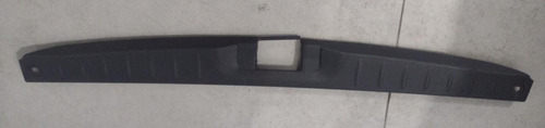 Moldura Porta-malas Toyota Etios 12/22 Detalhe 64716-od080