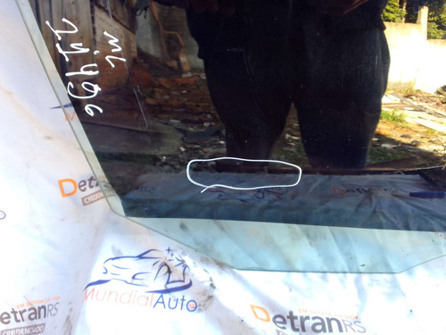 Vidro Porta Dianteira Direita Ford Focus 01/..08  11496