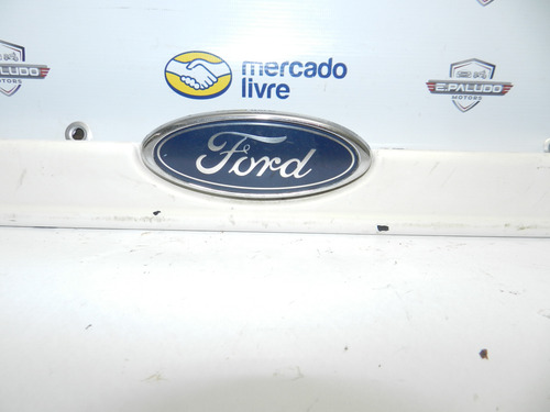 Friso Moldura Tampa Traseira Ford Focus Sedan 03/08 Detalhe