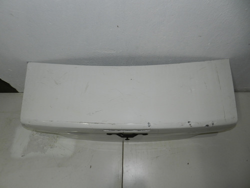 Tampa Traseira Porta-malas Ford Focus Sedan 01/08 Detalhes