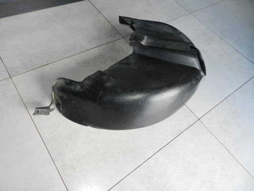 Para-barro Traseiro Esquerdo Polo Sedan 03/15 Com Detalhe