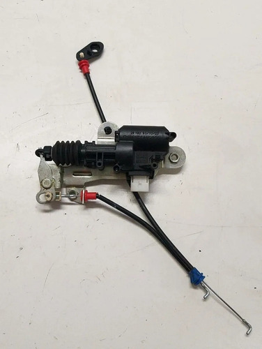 Trava Tampa Porta Malas Ford Fiesta 2008/ 2014 5s65a432a98ad