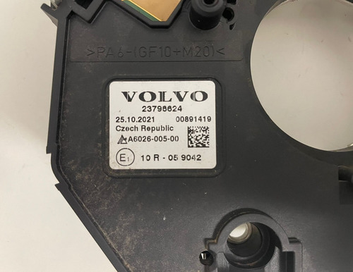 Moldura Base Volante Fh 460 2022 - 23796624