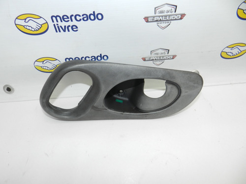 Moldura Interna Maçaneta Traseira Esquerda Mondeo 98 Detalhe