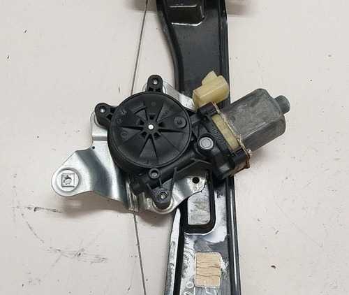 Maquina Vidro Eletrica Dianteira Esquerda Gm Cobalt 13 A 17