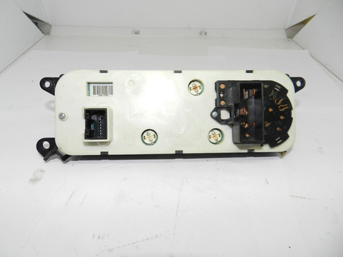 Comando Ar Condicionado Dodge Ram 2500 2008 2009 P55057079ab