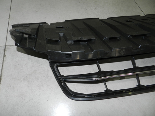Grade Dianteira Inferior Honda Civic 09/11 Com Detalhe