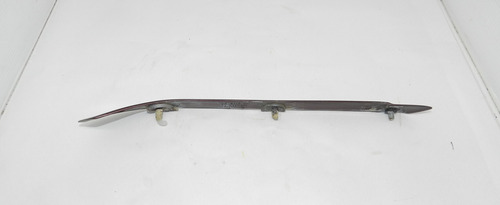 Friso Traseiro Esquerdo Vw Santana 1993 A 1998 3258532172