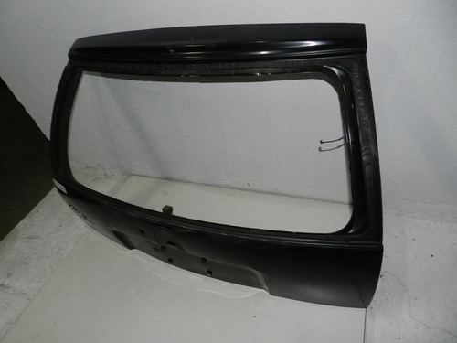 Tampa Traseira Porta-malas Corsa Super Hatch 97/01 Detalhes