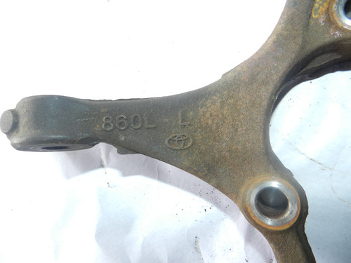 Montante Dianteiro Esquerdo Toyota Etios 13/18 860l