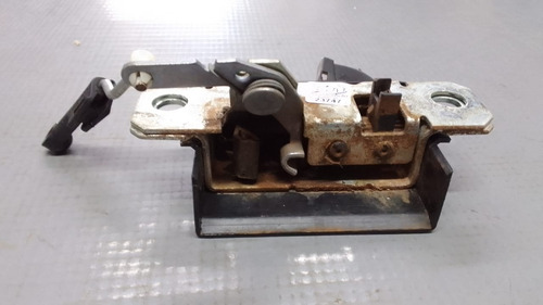 Fechadura Tampa Traseira Polo Golf 03 A 15  23747