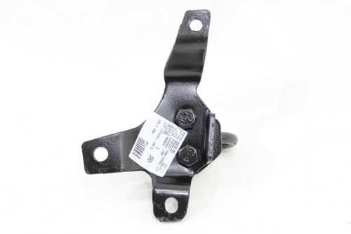 Gancho Reboque Para-choque Diant Cherokee Laredo 99/04 Usado
