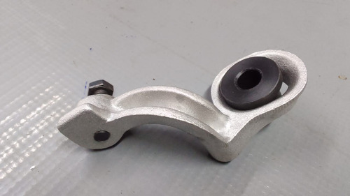Suporte Direito Coxim Radiador Montana Corsa   23940