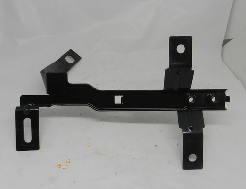 Suporte Trava Cinta Bateria Gm Onix Prisma 13/19 Com Detalhe