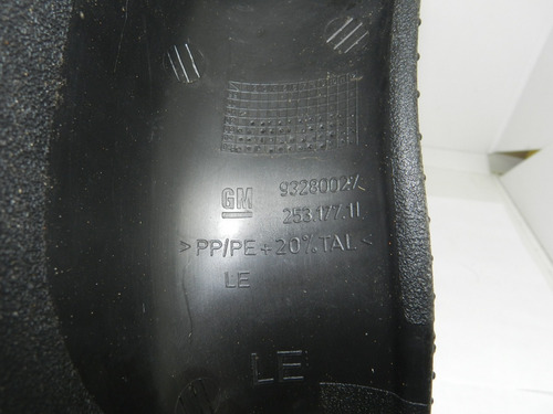 Moldura Soleira Esquerda Gm Corsa 2010 2011 A 2016 93280027