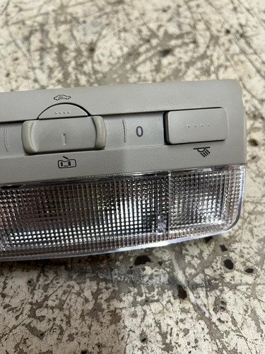 Lanterna Teto Cortesia Volkswagen Fox Gol Voyage Sav G5 G6