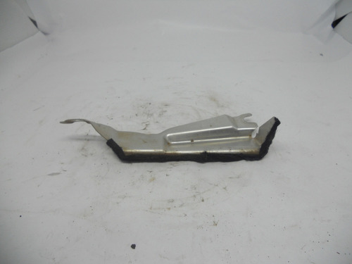 Suporte Direito Forro Tampa Traseira Audi A3 8d9827580