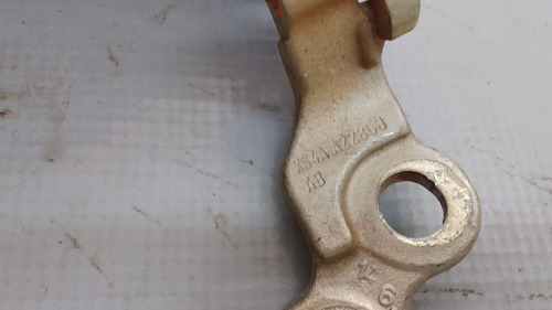 Dobradiça Traseira Direita Inferior Ford Focus 02-07. 23670