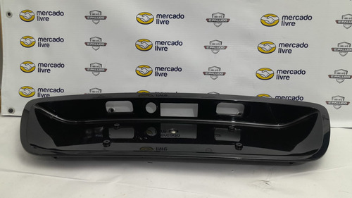 Moldura Placa Traseira Mercedes-benz C180k C200 2000 A 2007