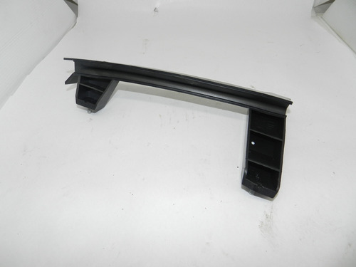 Guia Vidro Porta Traseira Esquerda Gm Cobalt 12/20 94732162