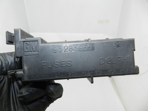Moldura Caixa Fusível Gm Vectra 97/05 93283965
