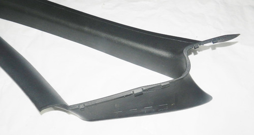 Moldura Esquerda Para-brisa Citroen Xsara Picasso 02/08