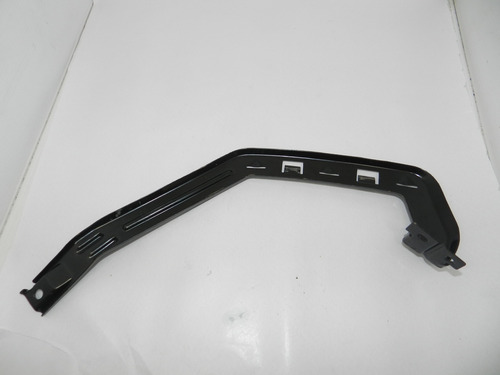 Guia Para-choque Dianteiro Lado Direito Hyundai Hb20 12/17