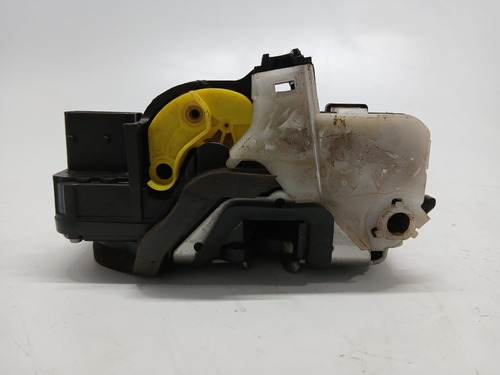 Fechadura Da Porta Dianteira Esquerda Gm Cruze 2012 A 2016