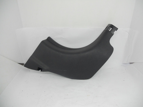 Acabamento Inferior Coluna Direita Nissan March 2015