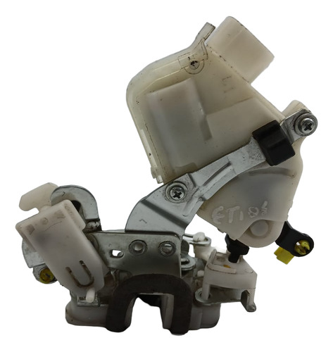 Fechadura Porta Traseira Esquerda Toyota Etios 2013 A 2021