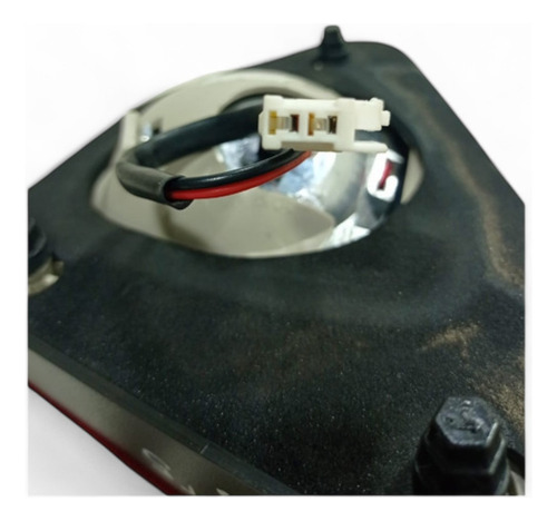 Lanterna Da Tampa Esquerda Jac T5 2015 A 2019