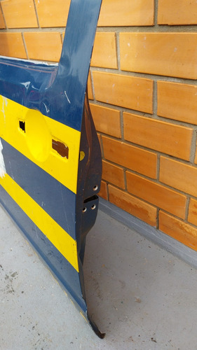 Porta Dianteira Esquerda L200 Triton 08/15 Detalhe