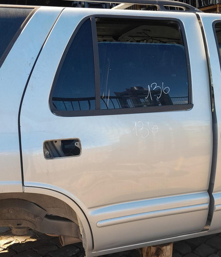 Porta Traseira Direita Prata Gm Blazer V6 1998 A 2004