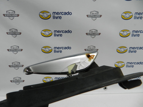 Maçaneta Interna Dianteira Direita Gm Vectra 97/05 Detalhe