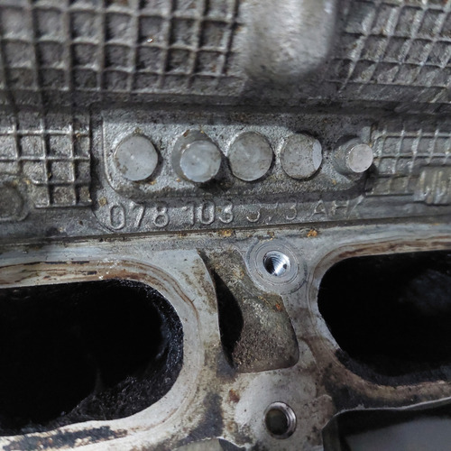 Cabeçote Esquerdo Do Motor Audi A4 A6 2.8 V6 Cód 078103373ah