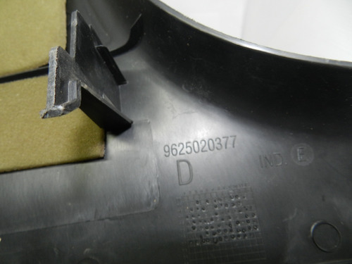 Moldura Coluna Lado Direito Peugeot 206 Sw 2008 9625020377