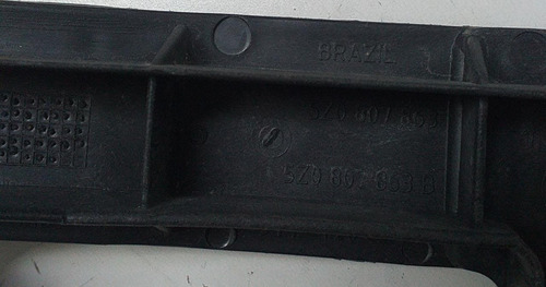 Suporte Guia Parachoque Central Tras Vw Fox 04/10 5z0807863b