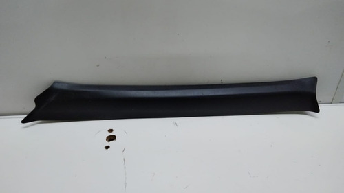 Moldura Coluna Para-brisa Esquerdo Com Detalhe Kadett 89/98